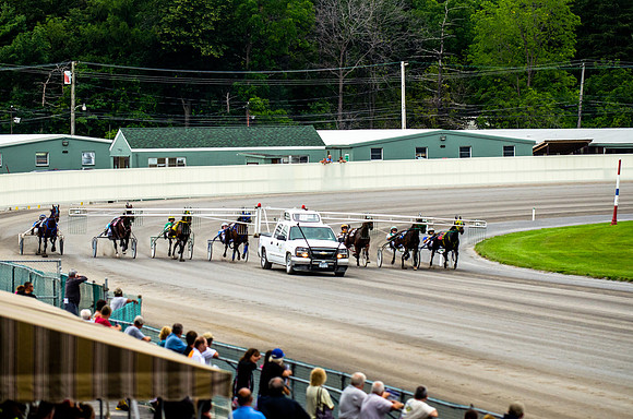 Batavia Downs Opening 2013